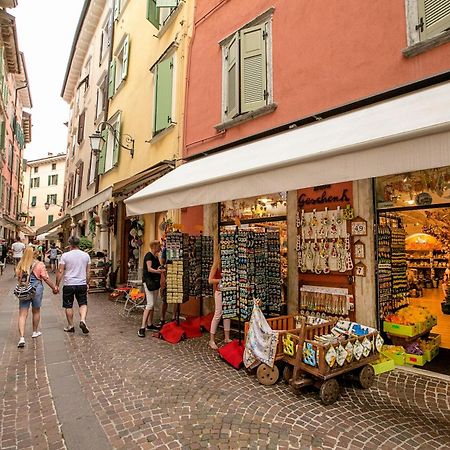 Appartamento Centro Storico Riva - Happy Rentals Zewnętrze zdjęcie